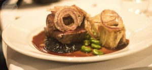 cape grim eye fillet, bone marrow, field mushroom, broad beans, onion rings & red wine ju cape grim eye fillet, bone marrow, field mushroom, broad beans, onion rings & red wine ju